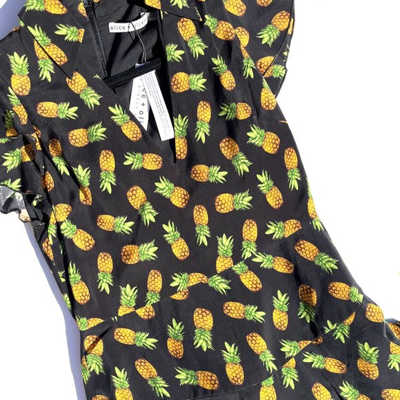 NWT Alice + Olivia Black V neck Pineapple Print Mini Dress Romper 2 - Picture 9 of 9